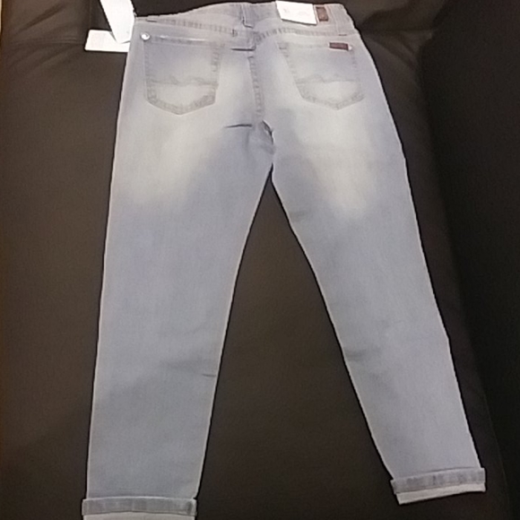 Jeans - Picture 3 of 4